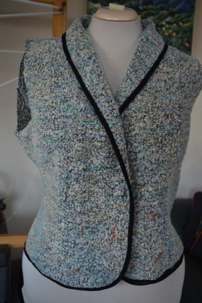 boucle_knit_sleeveless